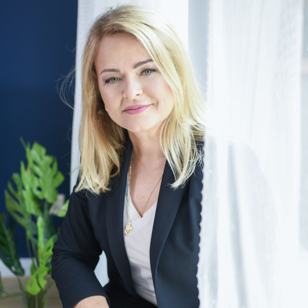 Anna Błaszczyk-Figurska<br />
